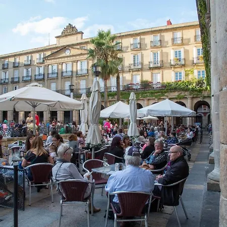 Plaza Nueva Проживание в семье *