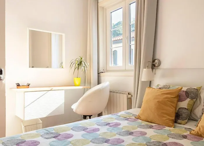 Plaza Nueva Pansiyon *